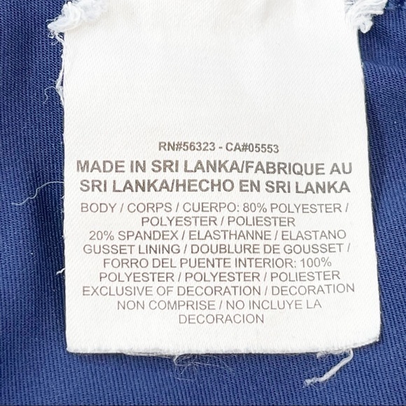 NIKE PRO DRI-FIT Linear Rain Printed Capri Tights - Picture 6 of 7